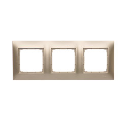 Simon54 DR3/44 3gang frame...