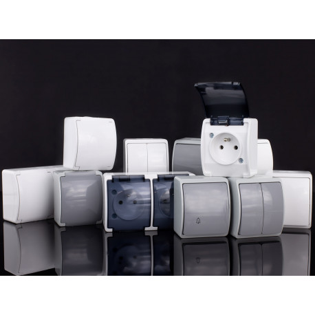 Koala gniazdo podwÓJNE 2x2P+Z natynkowe białe z klapką 162-01 VIPLAST