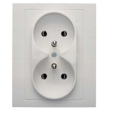 Berker kwadrat gniazdo podwójne z uziemieniem białe Hager